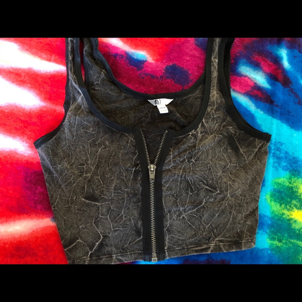 Billabong zip crop top
